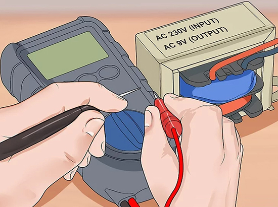 Digital multimeter test transformer